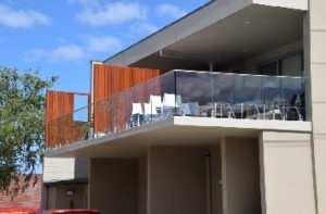 balustrade-systems-glass