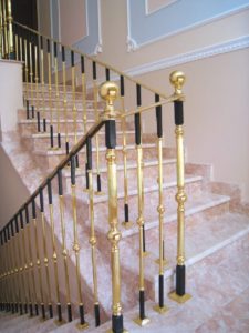 cast-iron-balustrade-page-comtesse-line-picture